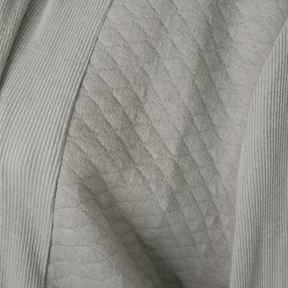 Fabletics Astoria Quilted Shrug Waterfall Cardigan - Picture 3 of 7